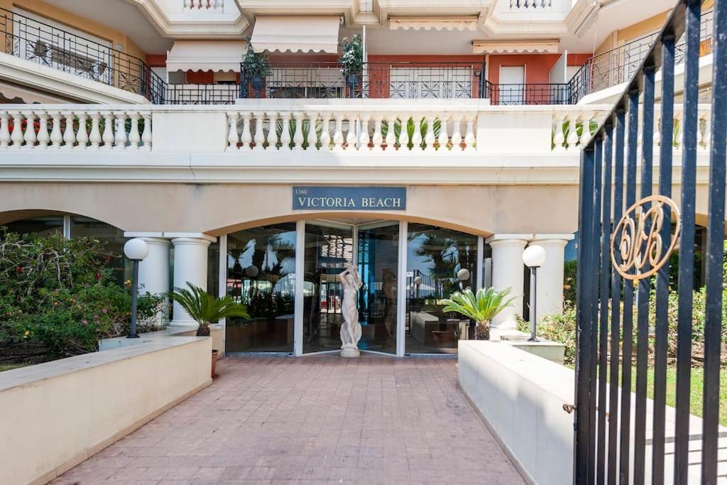 Superbe Studio Avec Terrasse En Front De Mer Menton Kültér fotó