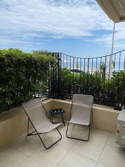 Superbe Studio Avec Terrasse En Front De Mer Menton Kültér fotó